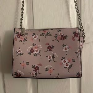 steve madden crossbody bag :)